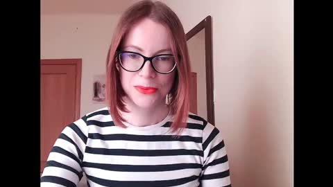 Snapshot of eva_cutesmile chatting on October 2025 01:43:02 PM Eva online show from October 2025 01:43:02 PM