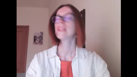 Snapshot of eva_cutesmile chatting on November 2025 02:06:01 PM Eva online show from November 2025 02:06:01 PM