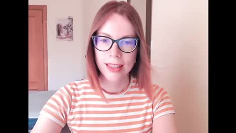 Snapshot of eva_cutesmile chatting on June 2026 04:57:01 PM Eva online show from June 2026 04:57:01 PM