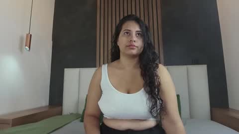 EVA DAEMON  online show from December 2025 11:41:01 AM