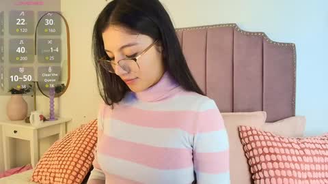 Snapshot of eva_depp chatting on December 2024 10:25:01 AM Evaa Depp online show from December 2024 10:25:01 AM