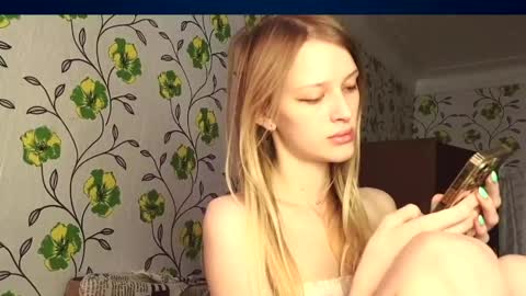 Evvie online show from May 2026 06:43:01 AM