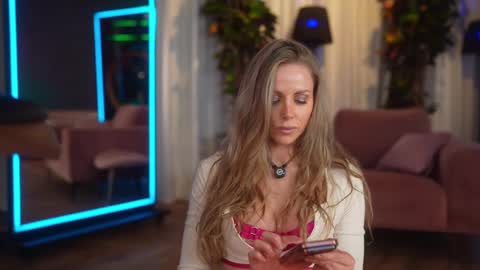 Eva online show from May 2026 07:43:01 PM
