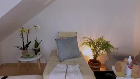 eva_fox43 online show from May 2026 01:45:01 AM