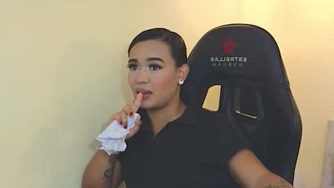 Eva Foxs  online show from November 2025 10:53:02 PM