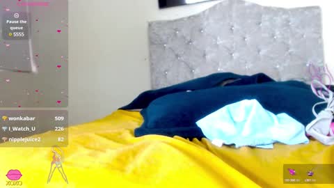 Snapshot of eva_hoot1 chatting on January 2025 04:59:02 PM EVA online show from January 2025 04:59:02 PM