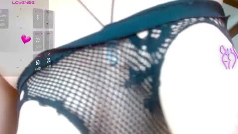 Snapshot of eva_hoot1 chatting on February 2025 04:14:02 PM EVA online show from February 2025 04:14:02 PM