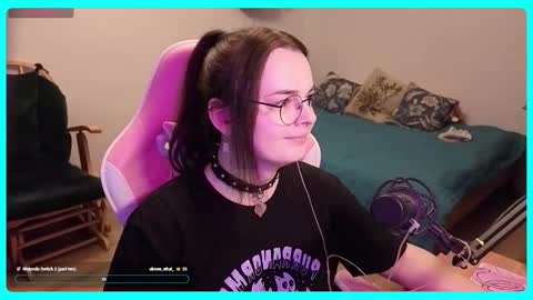 Gamer Katt online show from November 2025 01:23:01 PM
