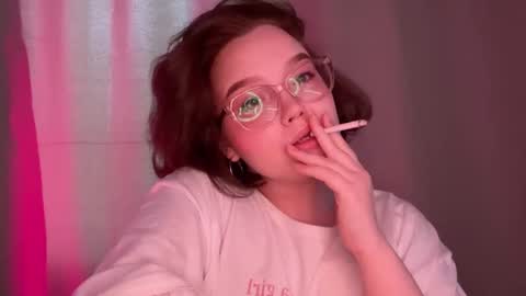 Snapshot of eva_kittenn chatting on November 2025 09:37:01 AM eva_kittenn online show from November 2025 09:37:01 AM