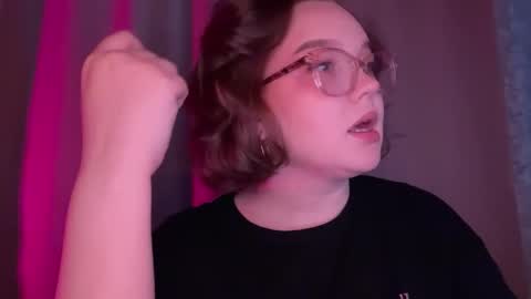 Snapshot of eva_kittenn chatting on November 2025 12:53:01 PM eva_kittenn online show from November 2025 12:53:01 PM