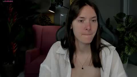 Snapshot of eva_leeee chatting on August 2026 05:09:02 AM Eva online show from August 2026 05:09:02 AM