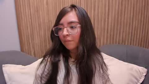 Angelinne online show from December 2024 03:25:01 AM