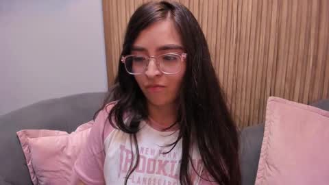 Angelinne online show from January 2025 11:54:02 AM