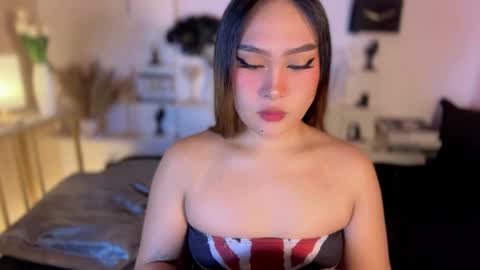 Queen Eva Mazikeen online show from March 2026 06:34:02 PM