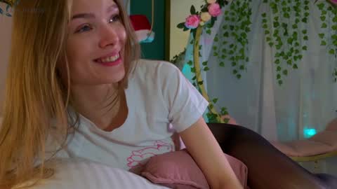 Eva online show from December 2024 02:38:02 PM