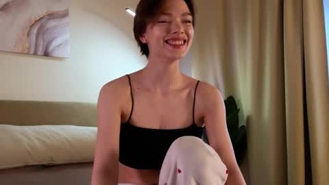 Eva online show from March 2025 12:41:01 PM