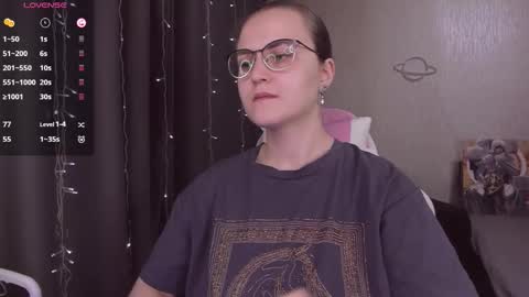 Snapshot of eva_orchid chatting on November 2025 10:48:02 AM Eva online show from November 2025 10:48:02 AM