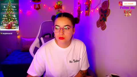 Eva  online show from December 2025 11:08:02 AM