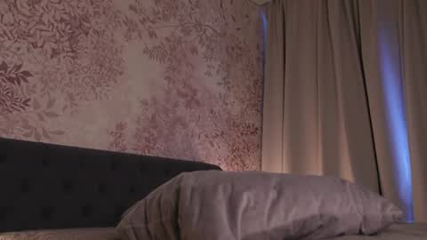 Hello Im Eva online show from July 2026 02:13:01 PM