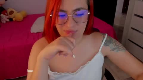 Snapshot of eva_xox chatting on April 2026 03:04:01 PM Eva online show from April 2026 03:04:01 PM