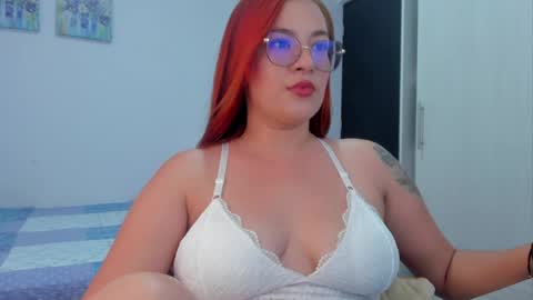 Snapshot of eva_xox chatting on May 2026 06:35:01 PM Eva online show from May 2026 06:35:01 PM