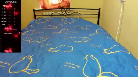 Snapshot of eva_zero chatting on October 2025 01:08:02 PM Eva online show from October 2025 01:08:02 PM