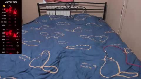 Snapshot of eva_zero chatting on November 2025 12:44:02 PM Eva online show from November 2025 12:44:02 PM