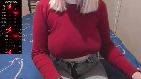 Snapshot of eva_zero chatting on November 2025 01:36:02 PM Eva online show from November 2025 01:36:02 PM