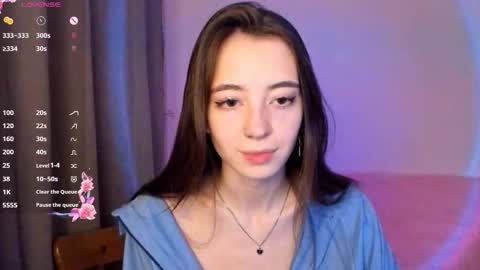 evabradly online show from November 2025 06:32:01 PM