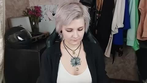 Snapshot of evabrownie chatting on February 2025 01:24:01 PM Eva Brownie online show from February 2025 01:24:01 PM