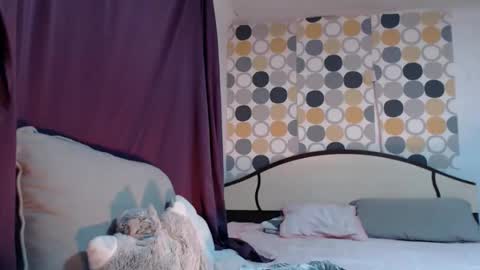 Snapshot of evacrisxxx chatting on October 2025 01:58:02 AM hornycrissyyourlove online show from October 2025 01:58:02 AM