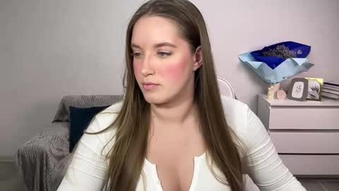 Snapshot of evajuly chatting on November 2025 07:56:02 PM Eva online show from November 2025 07:56:02 PM