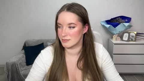 Snapshot of evajuly chatting on November 2025 06:02:01 PM Eva online show from November 2025 06:02:01 PM