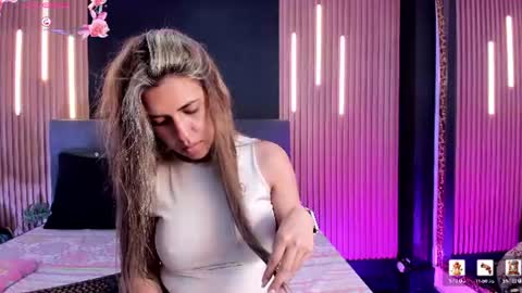 Snapshot of evaloviaa_ chatting on July 2026 01:13:01 PM Eva online show from July 2026 01:13:01 PM