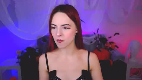 Eva  online show from October 2025 09:26:02 AM