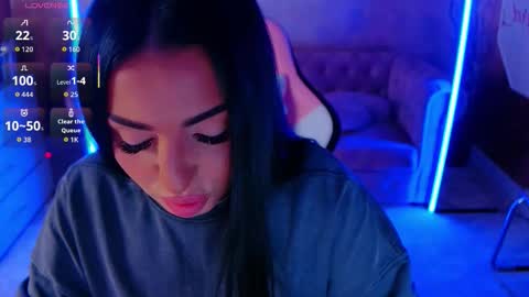 Eva online show from October 2025 04:06:02 PM