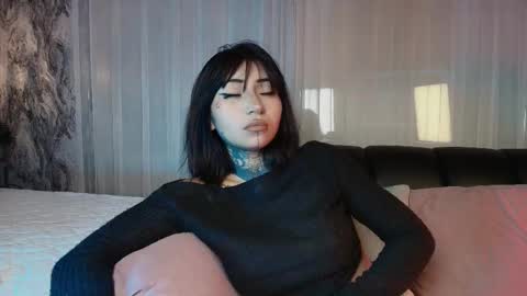 Eva online show from December 2025 08:27:01 PM