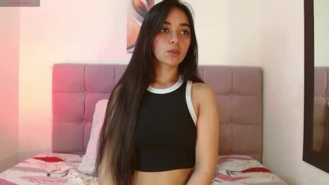 Snapshot of evangeline_wish chatting on May 2026 01:10:02 PM evangeline_wish online show from May 2026 01:10:02 PM