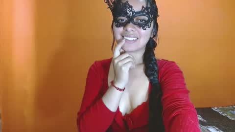 evangelinne_01 online show from November 2025 03:56:02 PM