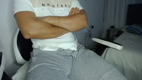 Snapshot of evans_king chatting on January 2025 08:10:02 AM Evan online show from January 2025 08:10:02 AM