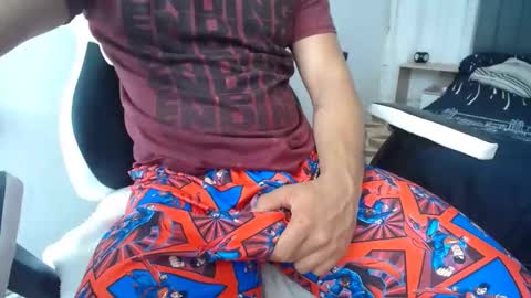 Snapshot of evans_king chatting on February 2025 06:33:01 PM Evan online show from February 2025 06:33:01 PM