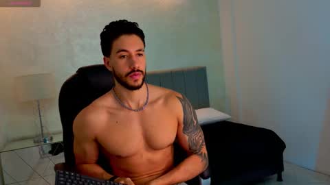 Snapshot of evans_opry1 chatting on February 2026 11:50:02 PM E V A N S online show from February 2026 11:50:02 PM