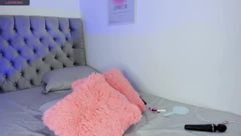 Snapshot of evaolimpo chatting on November 2025 10:51:01 PM Eva Olimpo online show from November 2025 10:51:01 PM