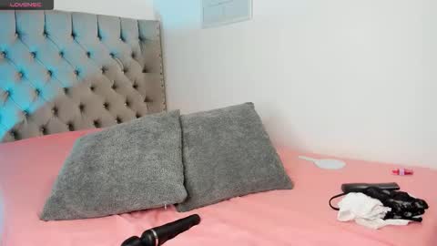 Snapshot of evaolimpo chatting on January 2026 10:22:02 PM Eva Olimpo online show from January 2026 10:22:02 PM