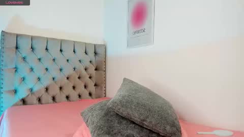 Snapshot of evaolimpo chatting on January 2026 04:23:01 PM Eva Olimpo online show from January 2026 04:23:01 PM