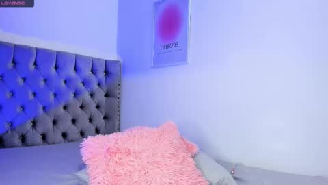 Snapshot of evaolimpo chatting on February 2026 01:39:02 AM Eva Olimpo online show from February 2026 01:39:02 AM