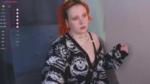 Snapshot of evaredmooon chatting on September 2025 12:18:01 PM Moon online show from September 2025 12:18:01 PM