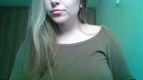 evasapples2026 online show from March 2026 11:54:02 PM