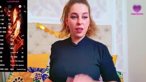 Snapshot of evasinclairr chatting on February 2026 12:01:01 PM evasinclairr online show from February 2026 12:01:01 PM