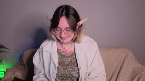 Snapshot of evathewitcher chatting on May 2026 08:45:01 AM EvaTheWitcher online show from May 2026 08:45:01 AM